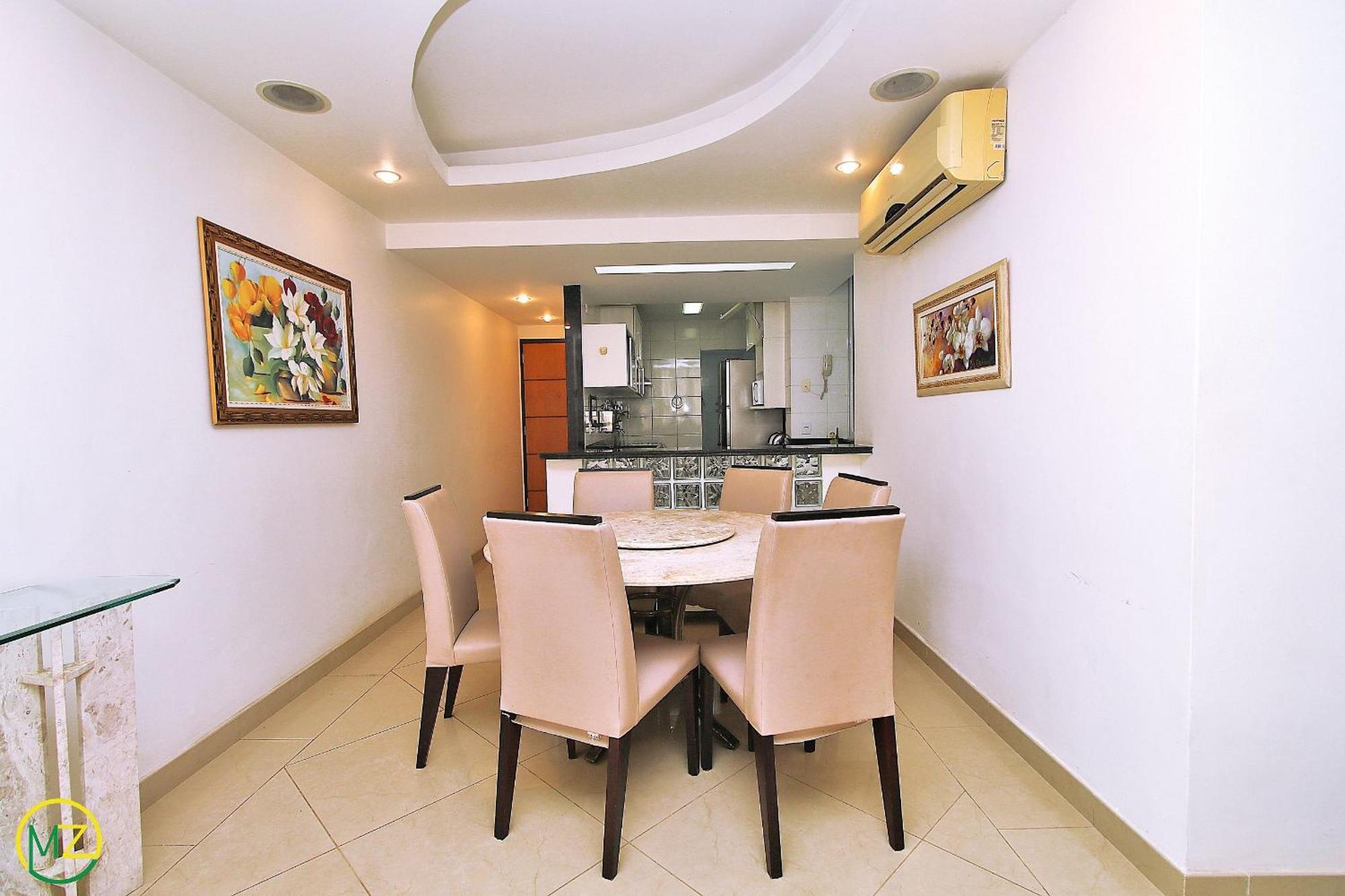 Amplo 2 Quartos Na Do Leme 7 Pessoas Apartamento